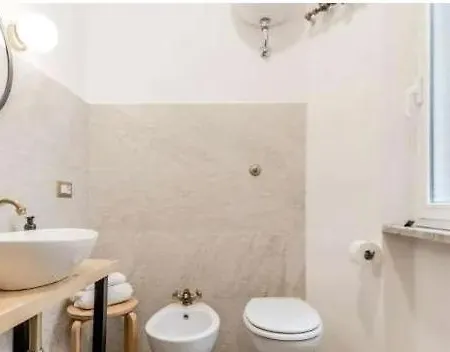 Ezt A Hazat Egy Csendes Es Nagyon Tiszta Apartment *
